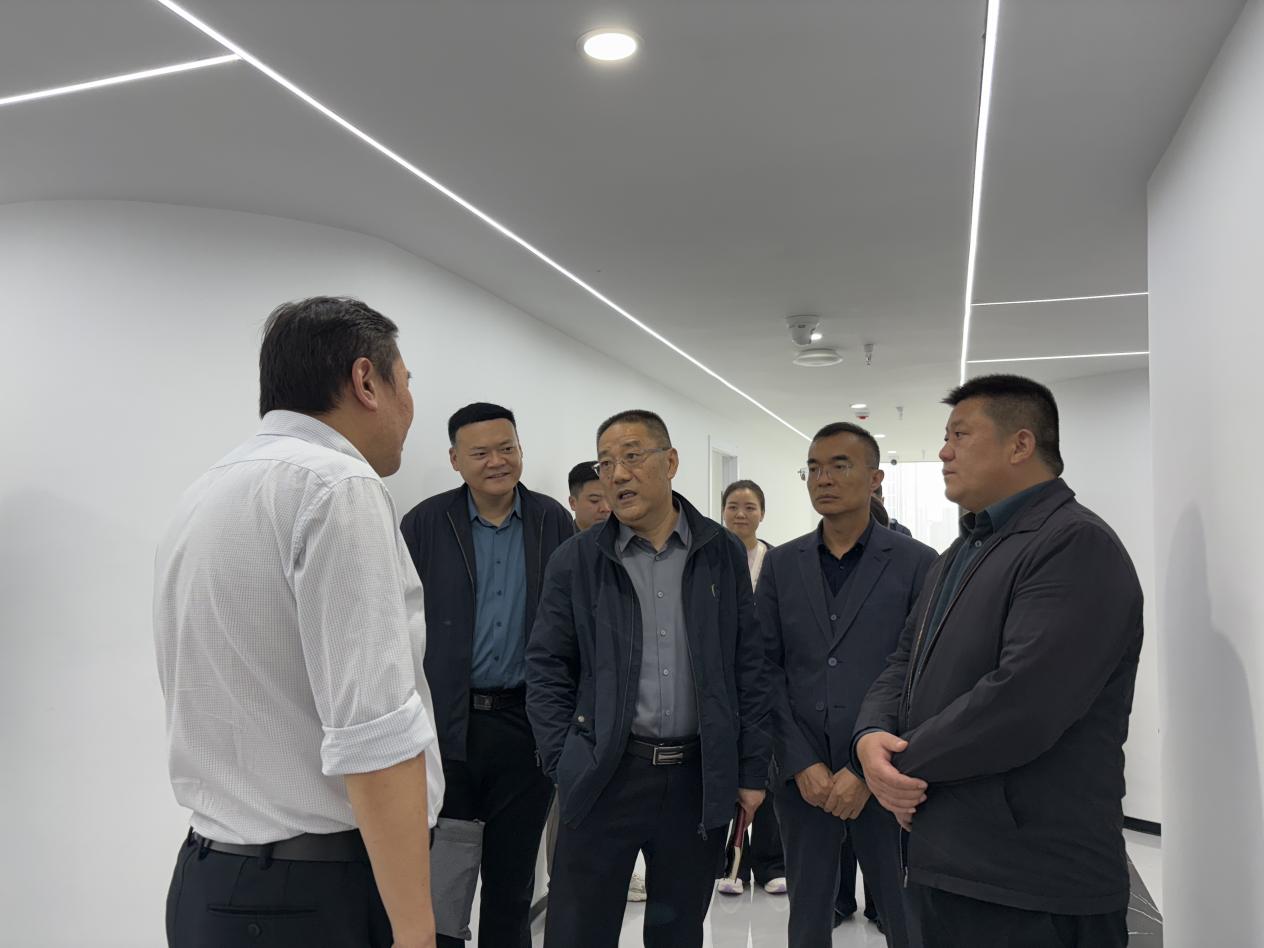 政校企三方联动 协同育人开新篇——中原区组织部携手郑州职业技术学院开展网络技术服务合作洽谈